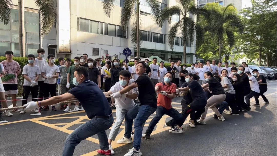 齊普生“齊勝隊”征戰(zhàn)集團拔河比賽2.jpg